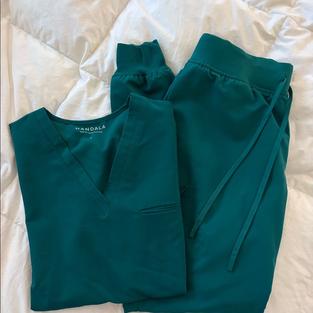 Hunter Green Mandala Scrub Set